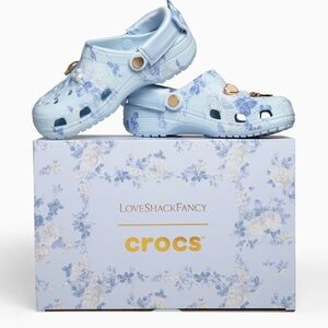 Loveshackfancy x crocs blue 7 new in box m5 w7 floral rare